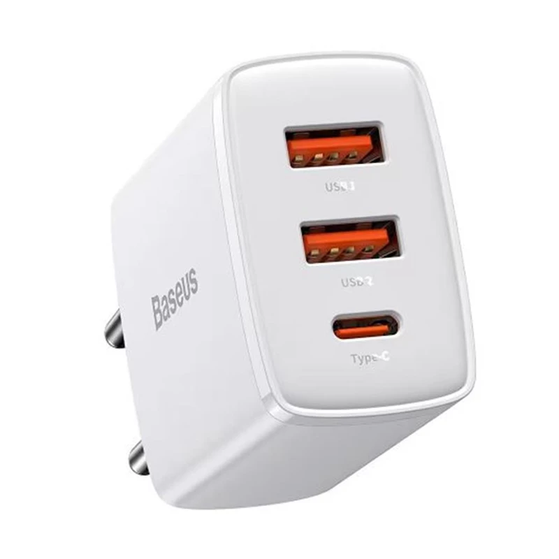 Baseus CCXJ-E02 30W şarj adaptörü – 2 USB-A + 1 USB-C PD port, kompakt tasarım